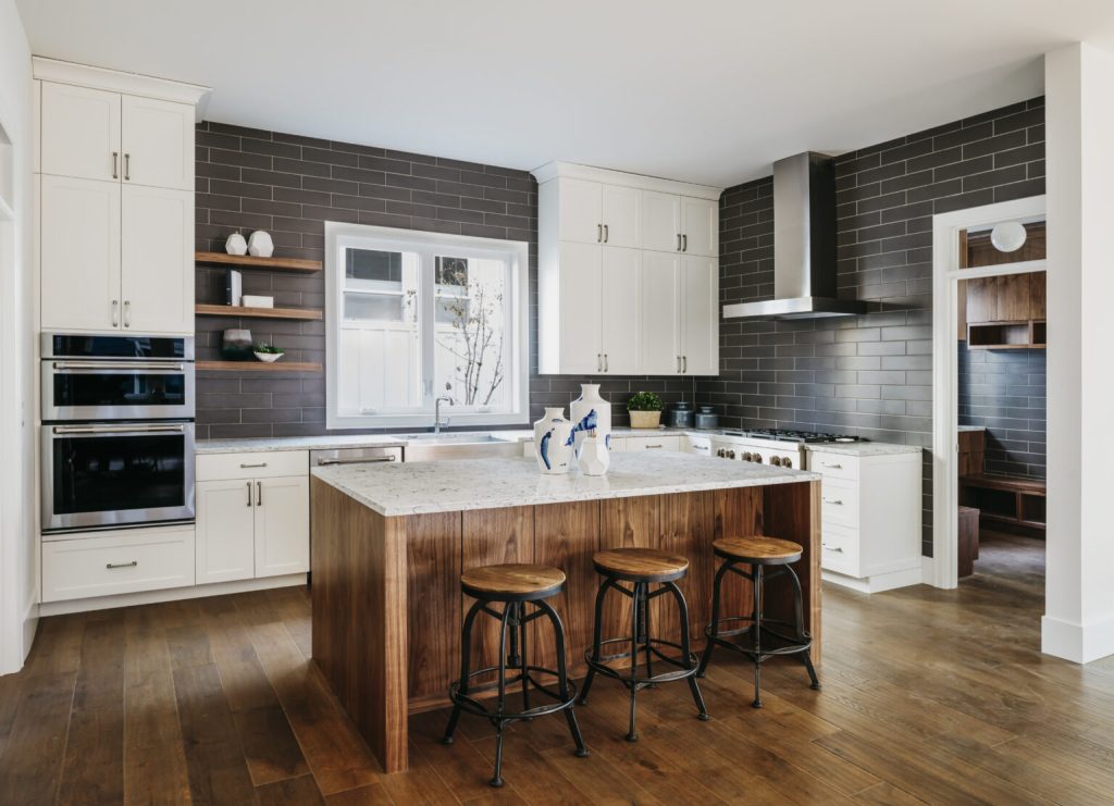 DIY vs. Professional Kitchen Remodel in Venice, FL